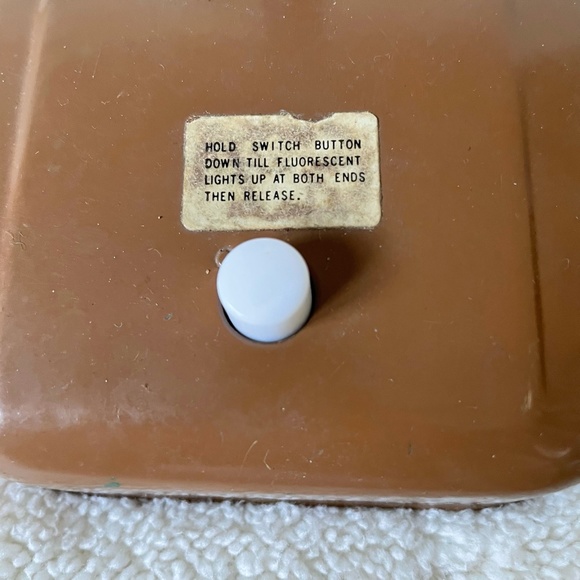 Vintage MCM Underwriters Laboratories Portable Desk Lamp‎ - Picture 4 of 5